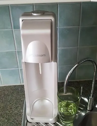 In Zentrumsnaehe Beim Hauptbahnhof Apartman Bécs